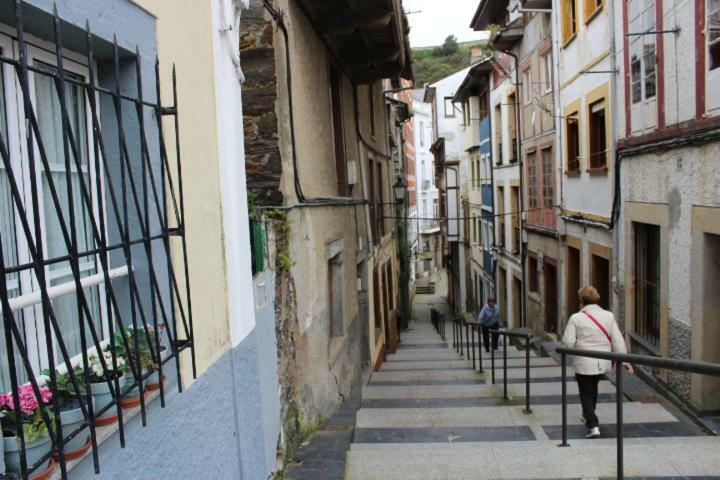 Calle Olavarrieta 16 Bajo Luarca Luaran gambar