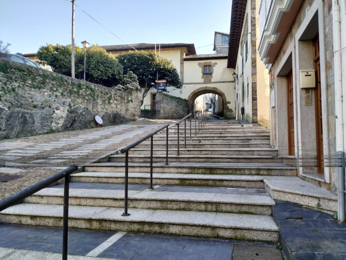 Calle Olavarrieta 16 Bajo Luarca Luaran gambar